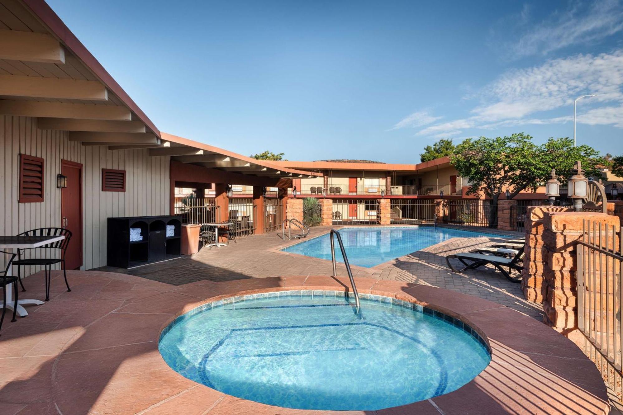 Best Western Red Hills Кейнаб Екстериор снимка
